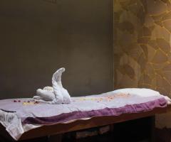 ROYAL OAK SPA | DADAR