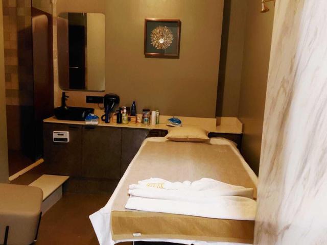 Blue Lotus Spa Chembur