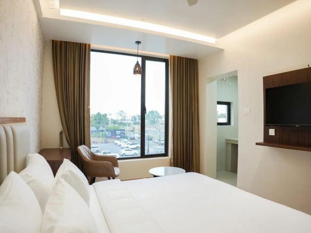 Hotel Near Broadway Mall Coimbatore | Manchester Suites