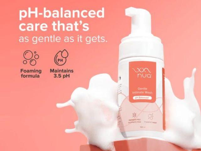 Buy Foaming Intimate Wash For Woman - Maintains pH Balanced for Daily Use