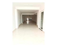 200 Yards commercial floor available for rent